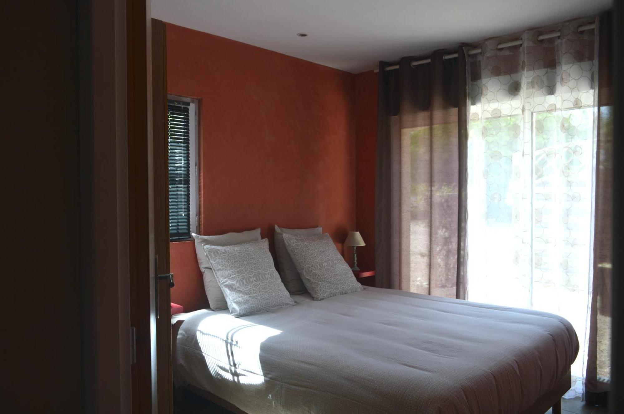 Au Coeur du Bien-Etre, gîte avec piscine chauffée et couverte, SPA, sauna, massages Monteaux Exterior foto